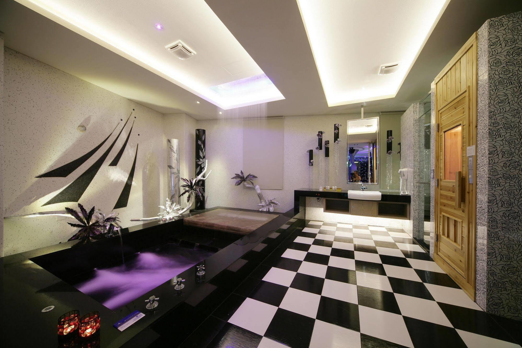 Daya Dubai Villa Motel מראה חיצוני תמונה